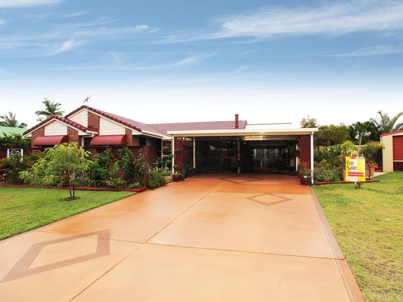 9 Squire Place, Sandstone Point QLD 4511