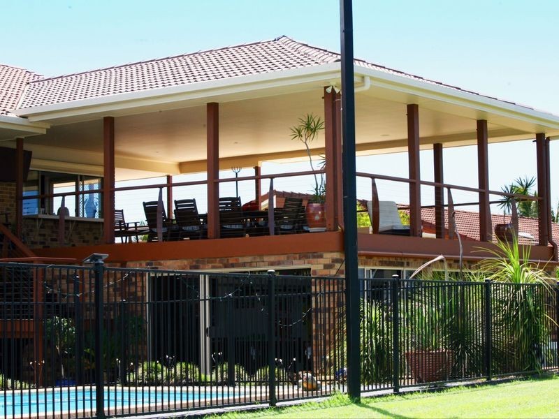 15 Clark Terrace, Sandstone Point QLD 4511