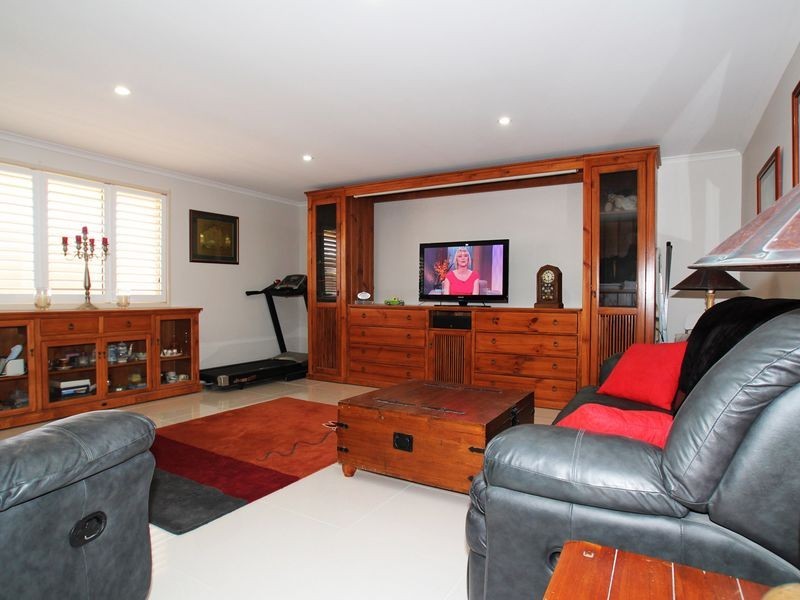 15 Clark Terrace, Sandstone Point QLD 4511