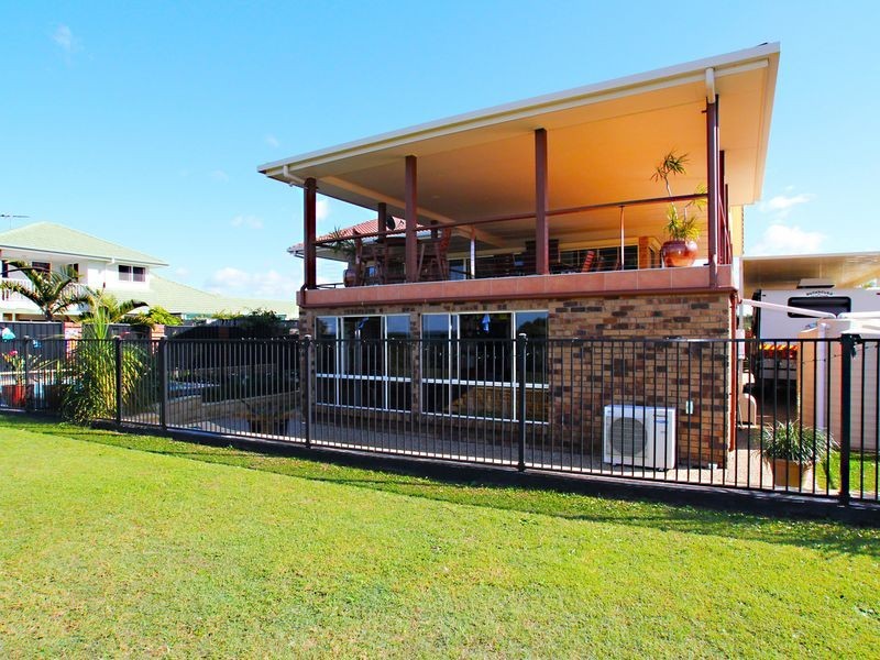 15 Clark Terrace, Sandstone Point QLD 4511