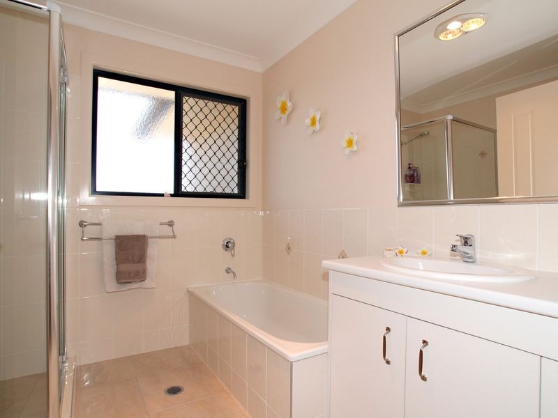 23 Sandheath Place, Ningi QLD 4511