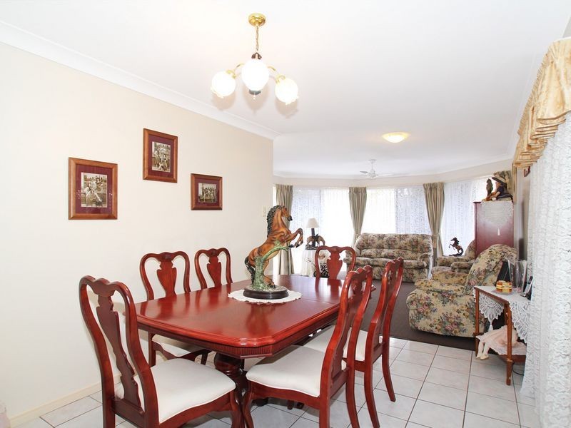 162 Bestmann Road East, Sandstone Point QLD 4511