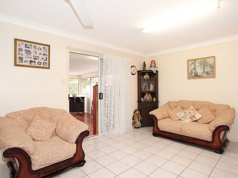 162 Bestmann Road East, Sandstone Point QLD 4511