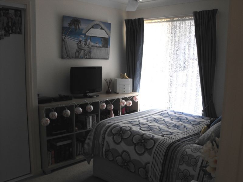 162 Bestmann Road East, Sandstone Point QLD 4511