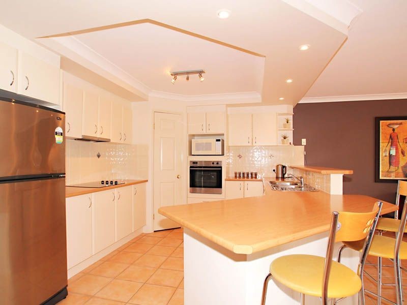4 Seaforth Street, Sandstone Point QLD 4511