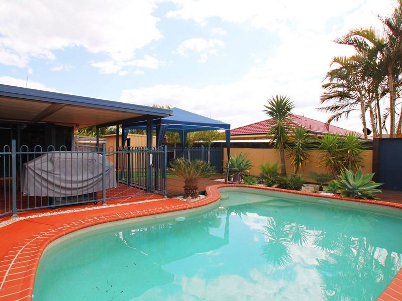 4 Seaforth Street, Sandstone Point QLD 4511
