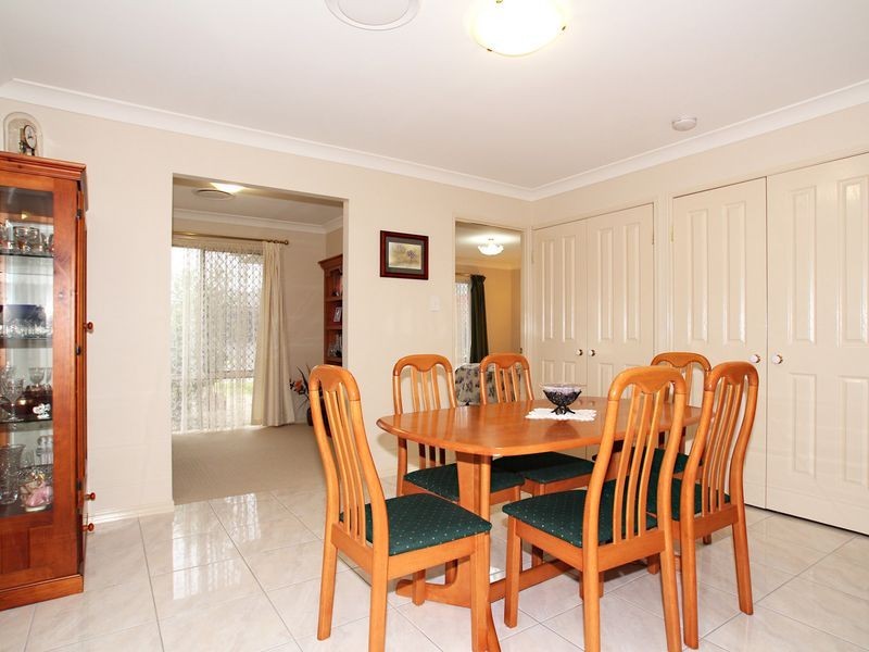 1 Dunwich Court, Sandstone Point QLD 4511