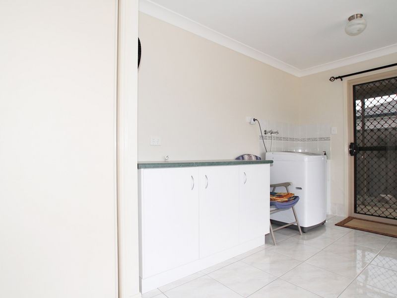 1 Dunwich Court, Sandstone Point QLD 4511