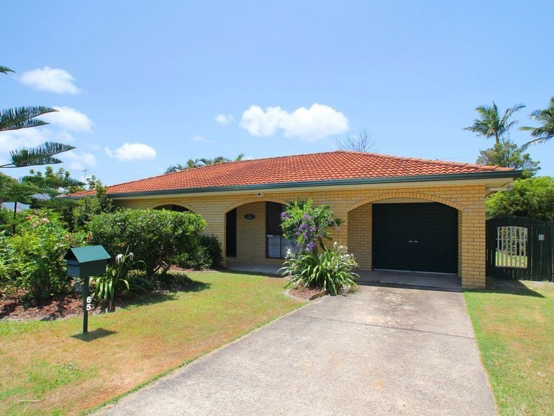 65 Bestmann Road East, Sandstone Point QLD 4511