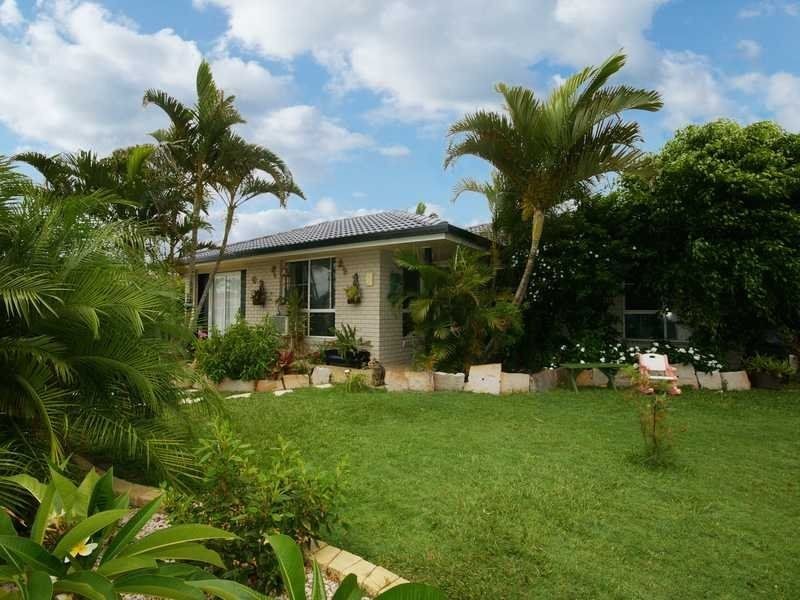 17 Nelson Street, Sandstone Point QLD 4511
