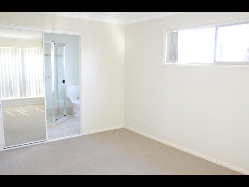 217 Bestmann Road, Sandstone Point QLD 4511