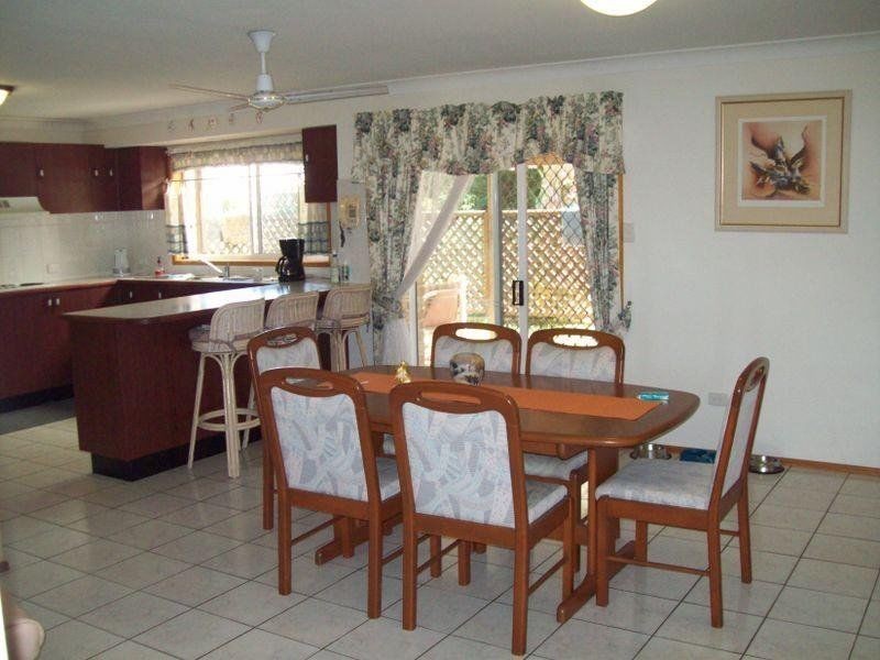 5 Chartwell Place, Sandstone Point QLD 4511
