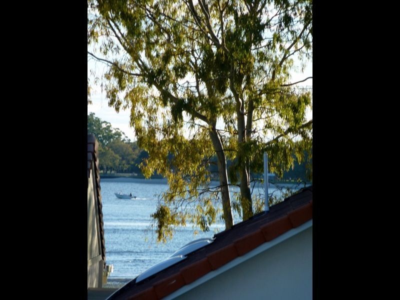 10/18 Spinnaker Drive, Sandstone Point QLD 4511