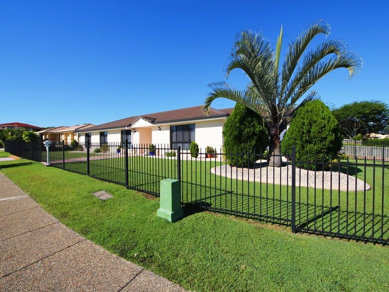 41 Carpenter Way, Sandstone Point QLD 4511