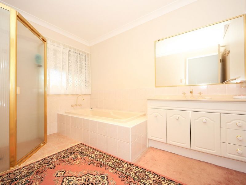 41 Carpenter Way, Sandstone Point QLD 4511