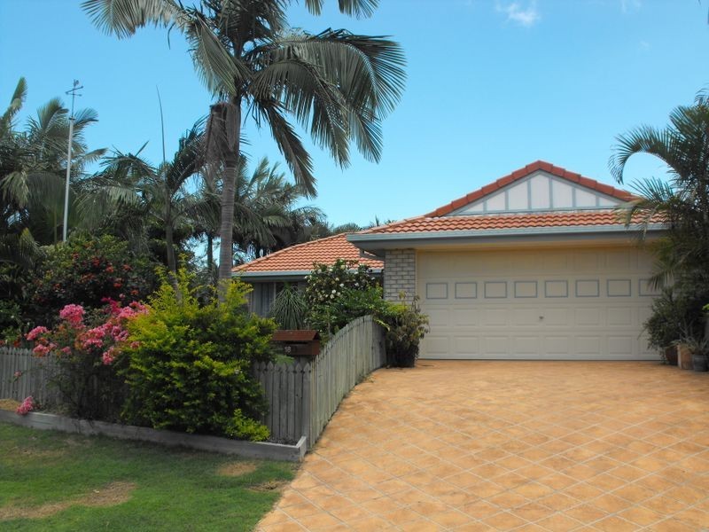 18 Salmon Place, Sandstone Point QLD 4511