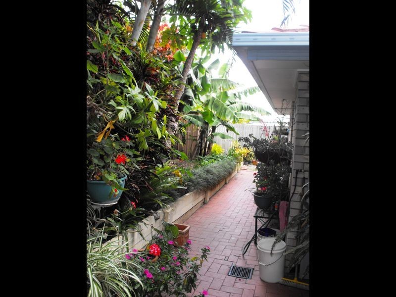 18 Salmon Place, Sandstone Point QLD 4511