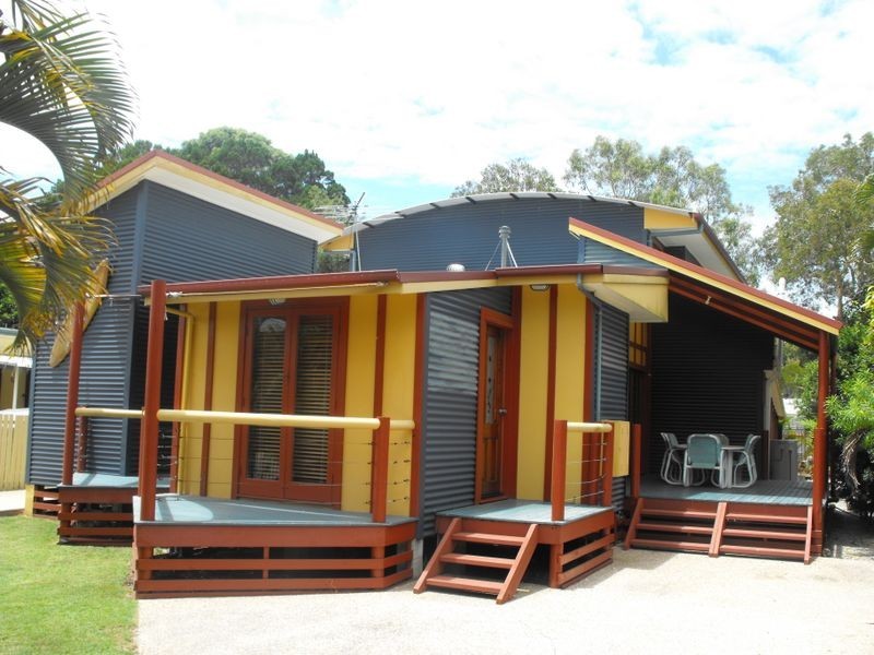 13 Hutchinson Street, Woorim QLD 4507