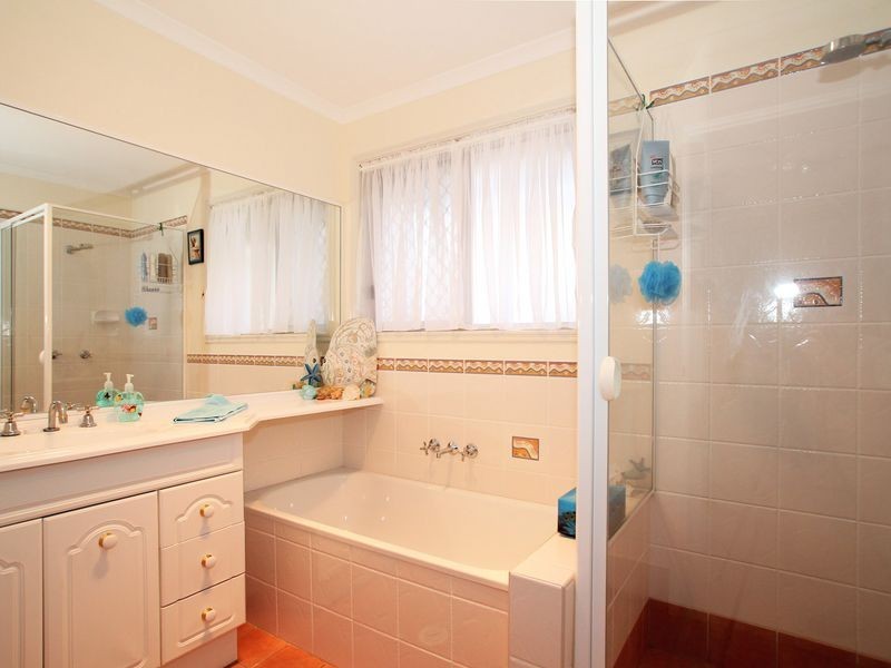 115 Carpenter Way, Sandstone Point QLD 4511