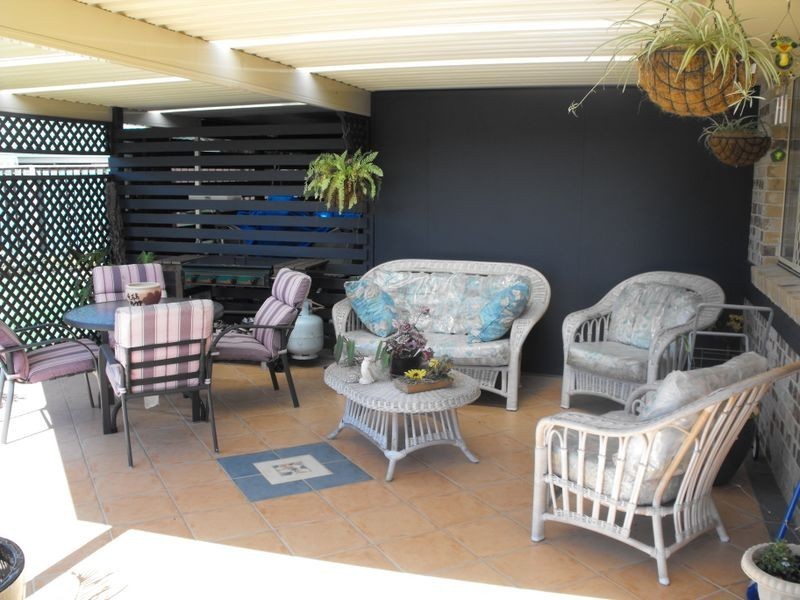 8 Tuna Court, Sandstone Point QLD 4511