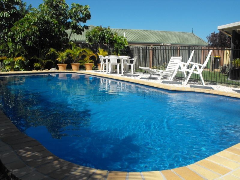 8 Tuna Court, Sandstone Point QLD 4511