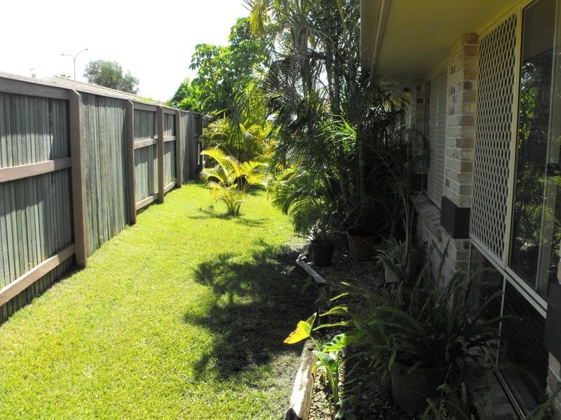 8 Tuna Court, Sandstone Point QLD 4511