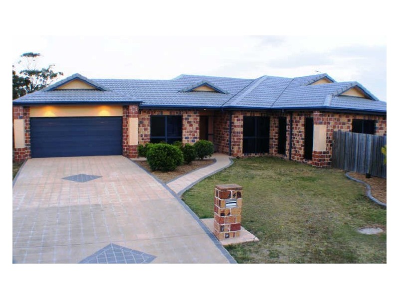 44 Clovelly Place, Sandstone Point QLD 4511