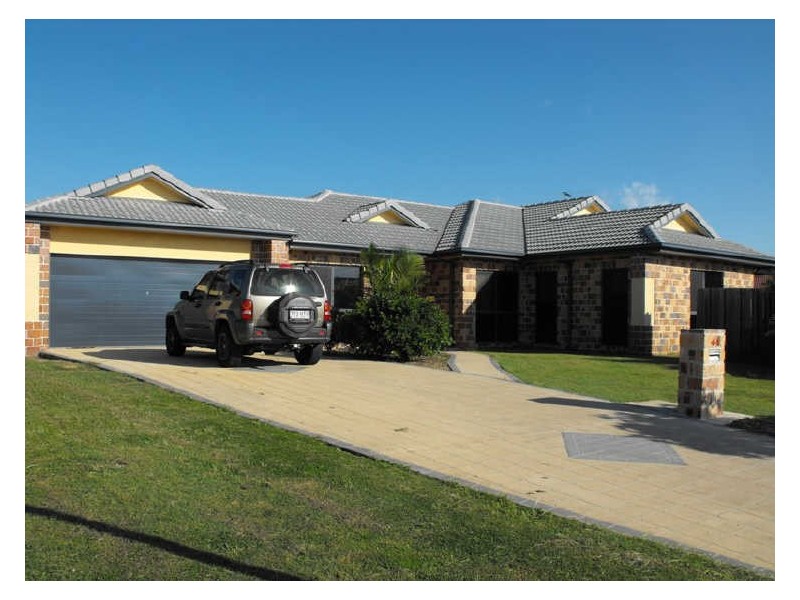 44 Clovelly Place, Sandstone Point QLD 4511