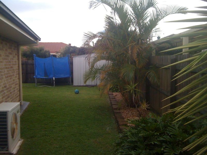 4 Monavale Court, Sandstone Point QLD 4511