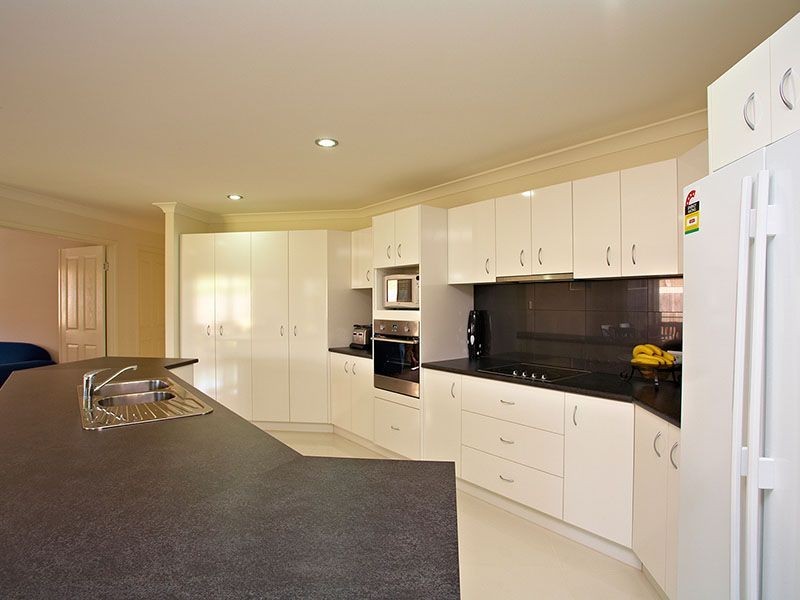 34 Kooringal Way, Sandstone Point QLD 4511