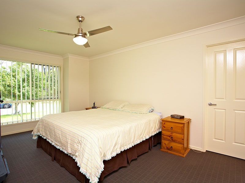 34 Kooringal Way, Sandstone Point QLD 4511