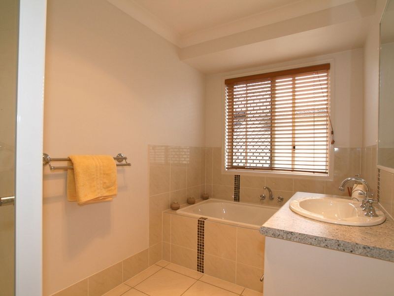 30 Gecko Place, Ningi QLD 4511