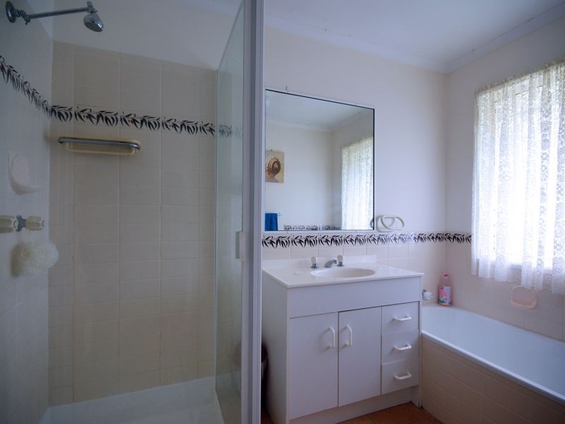 5 Craigola Court, Ningi QLD 4511