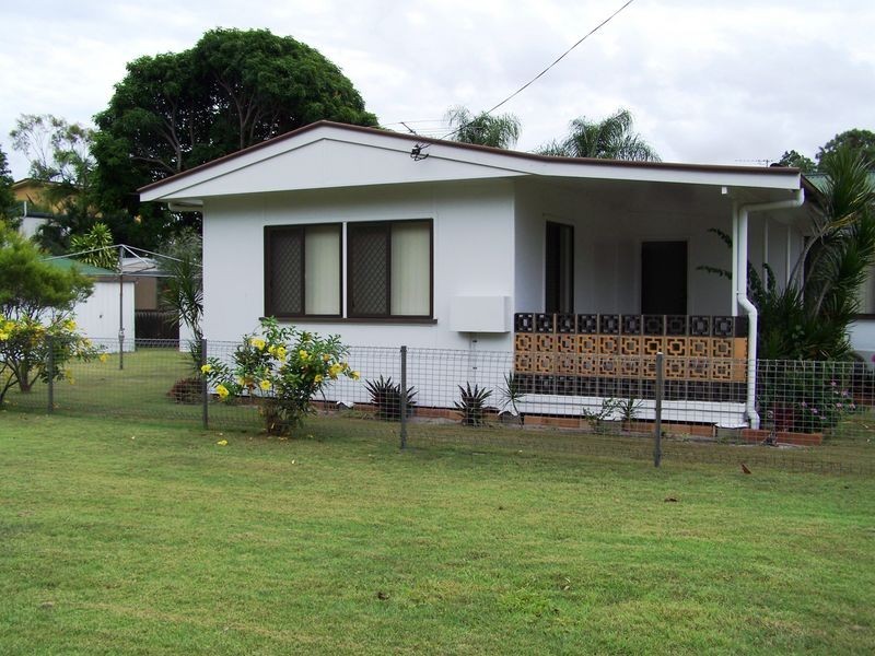 12 Cumming Street, Bongaree QLD 4507