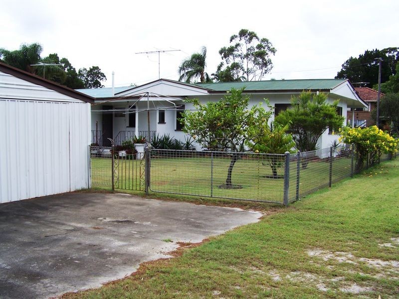 12 Cumming Street, Bongaree QLD 4507
