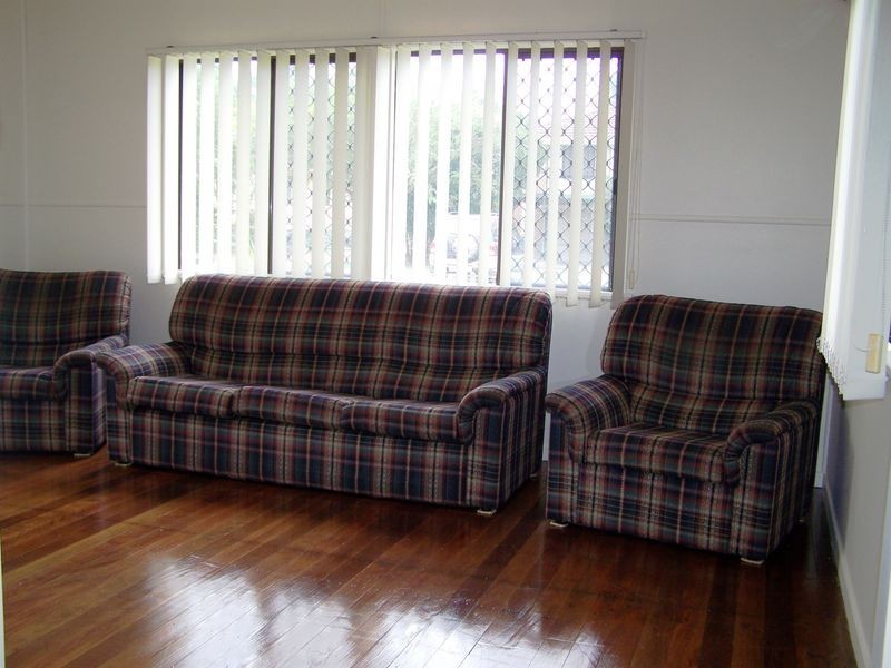 12 Cumming Street, Bongaree QLD 4507