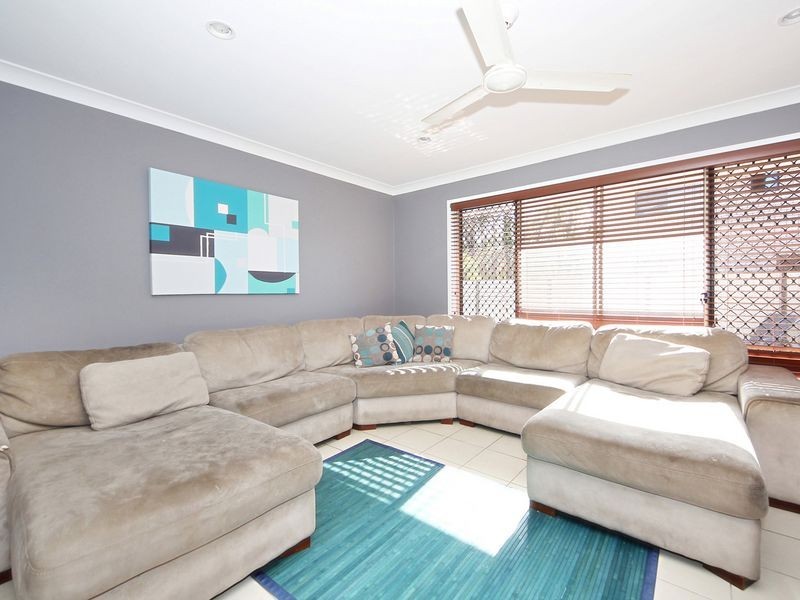 14 Myora Place, Sandstone Point QLD 4511