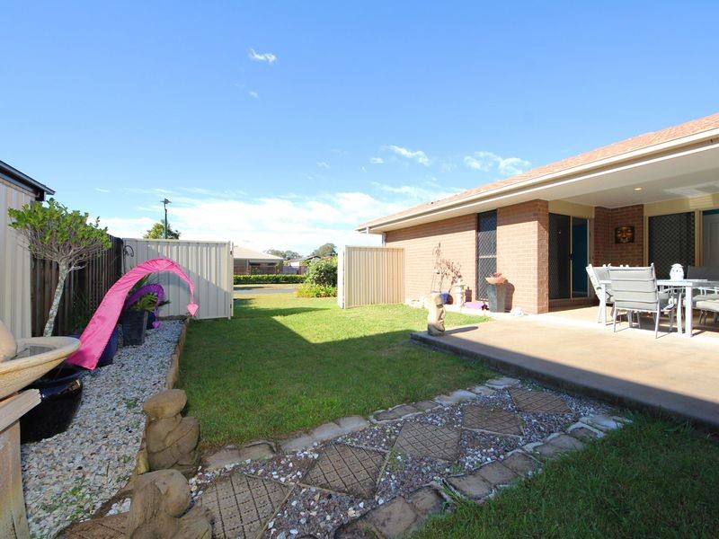 14 Myora Place, Sandstone Point QLD 4511