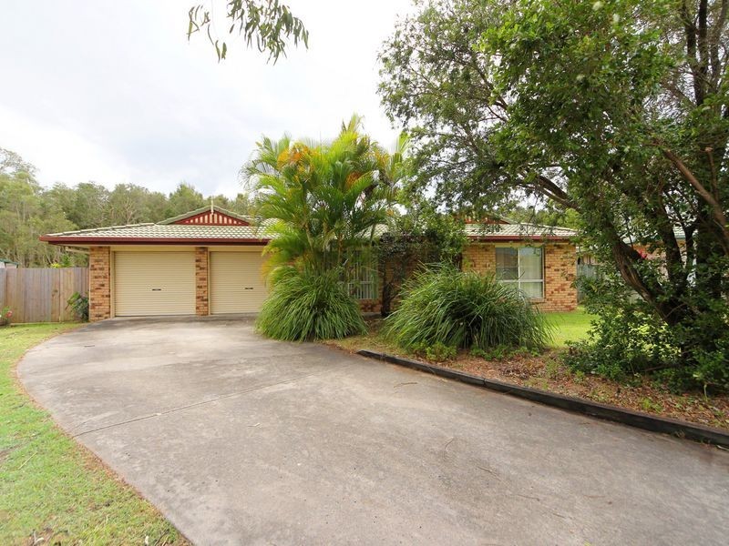 17 Bream Court, Sandstone Point QLD 4511