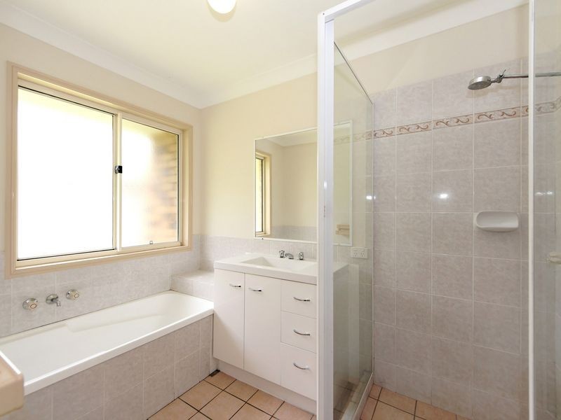 17 Bream Court, Sandstone Point QLD 4511