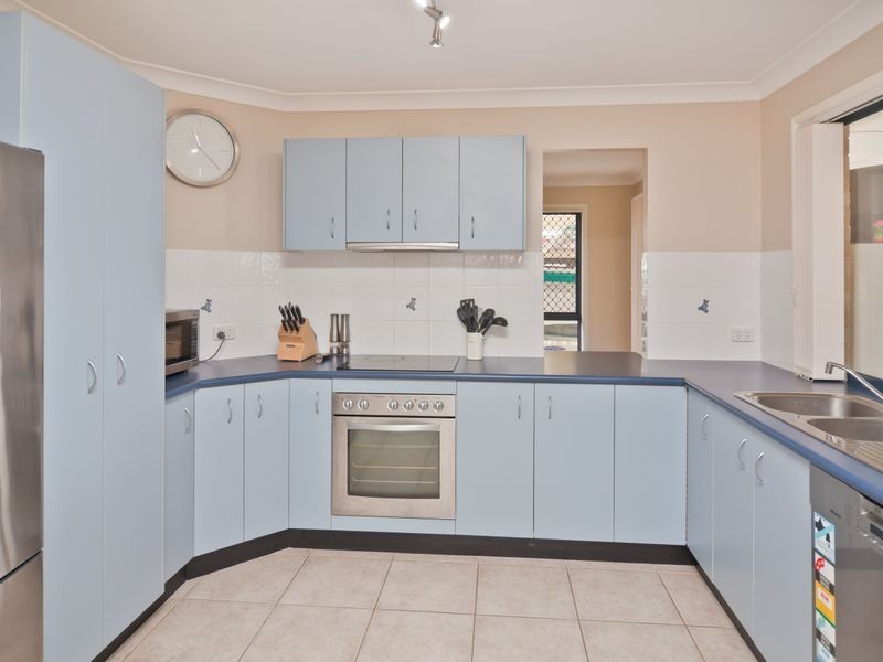 8 Wategoes Street, Sandstone Point QLD 4511