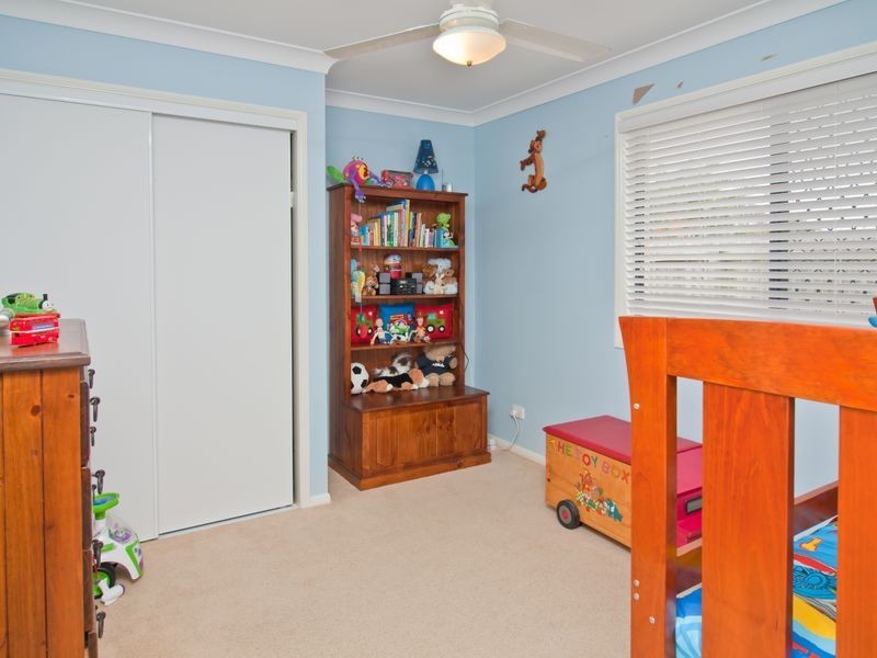 8 Wategoes Street, Sandstone Point QLD 4511