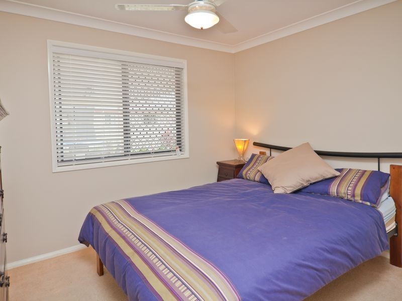 8 Wategoes Street, Sandstone Point QLD 4511