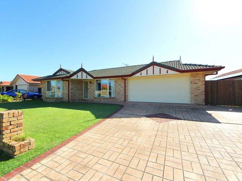 96 Carpenter Way, Sandstone Point QLD 4511