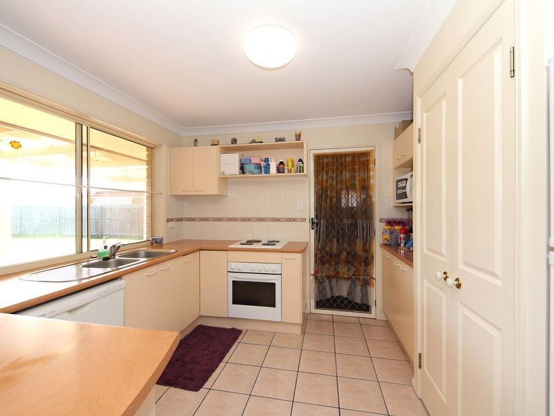 96 Carpenter Way, Sandstone Point QLD 4511