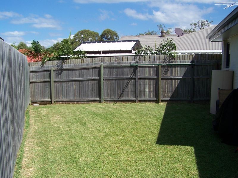 33 Corrimal Place, Sandstone Point QLD 4511