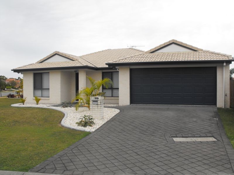 33 Corrimal Place, Sandstone Point QLD 4511