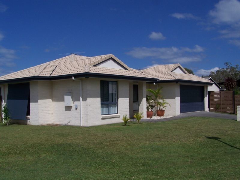 33 Corrimal Place, Sandstone Point QLD 4511