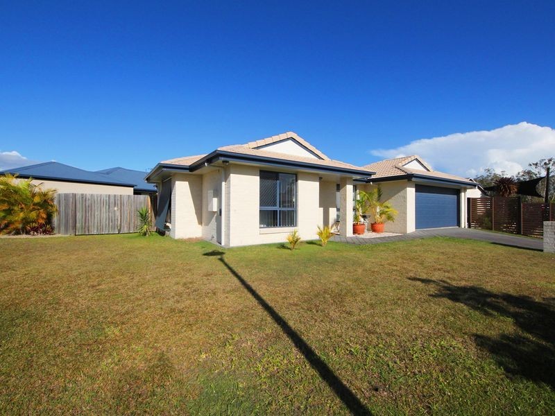 33 Corrimal Place, Sandstone Point QLD 4511