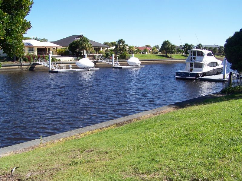 9 The Promontory, Banksia Beach QLD 4507